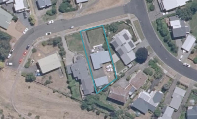 3 Chad Street, Rainbow Point, Taupō - Carousel 1
