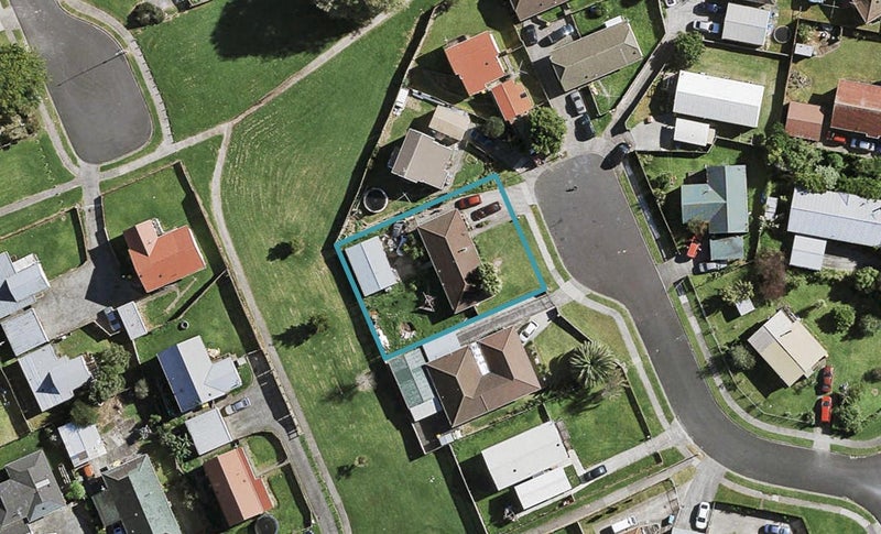 8 Zircon Place, Wiri, Auckland - Carousel 1