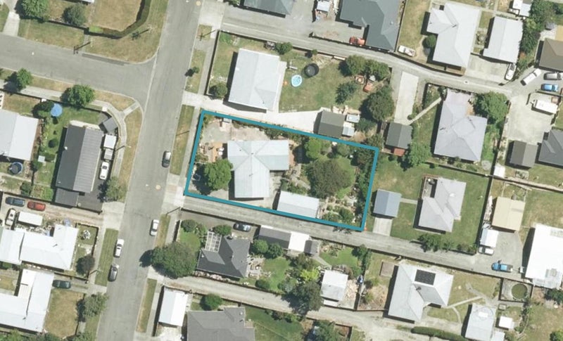 25 Holdaway Street, Riversdale, Blenheim - Carousel 1