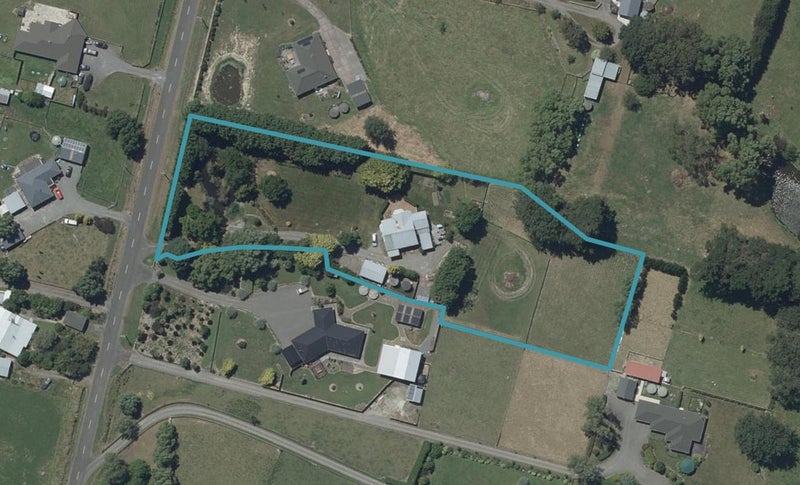 164 Watershed Road, Bunnythorpe, Palmerston North - Carousel 1