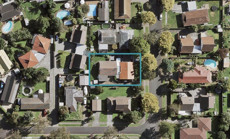 5A Kindergarten Drive, Conifer Grove, Takanini - Carousel 1