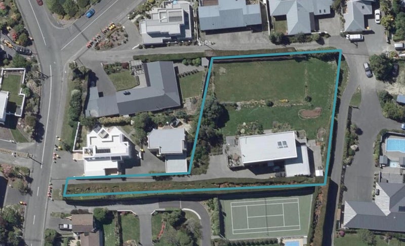 229 Mount Pleasant Road, Mount Pleasant, Christchurch - Carousel 1