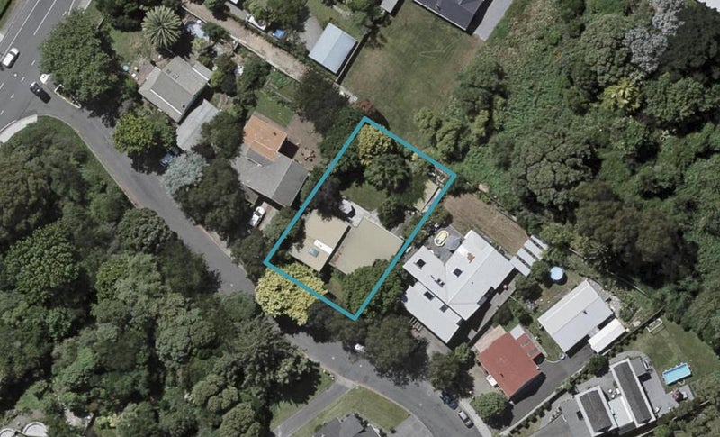 5 Kew Grove, Raumati Beach, Paraparaumu - Carousel 1
