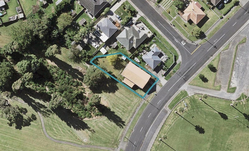 49 Dunkirk Road, Panmure, Auckland - Carousel 1