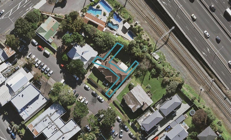 6/4 Patey Street, Epsom, Auckland - Carousel 1