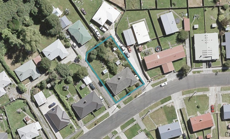52 Delaney Drive, Stokes Valley, Lower Hutt - Carousel 1