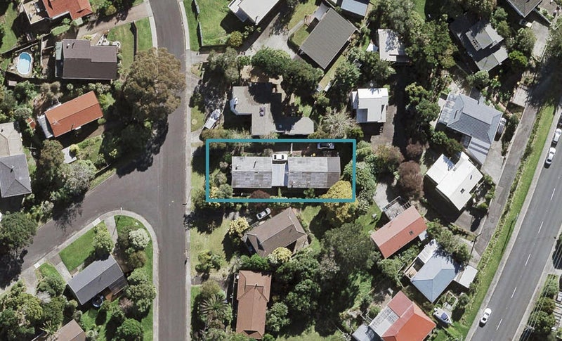 2/7 Leigh Terrace, Bayview, Auckland - Carousel 1