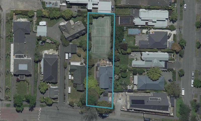 18 Wroxton Terrace, Merivale, Christchurch - Carousel 1