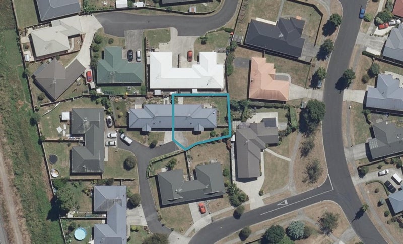 8 Kittyhawk Place, Melville, Hamilton - Carousel 1