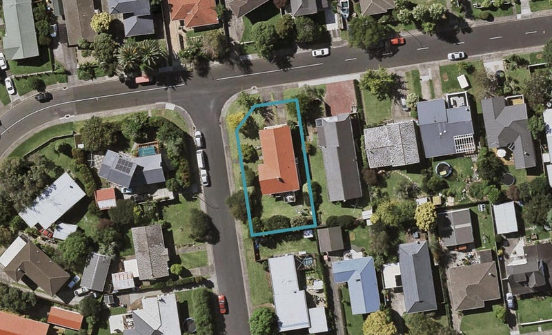 68 Celtic Crescent, Ellerslie, Auckland - Carousel 1