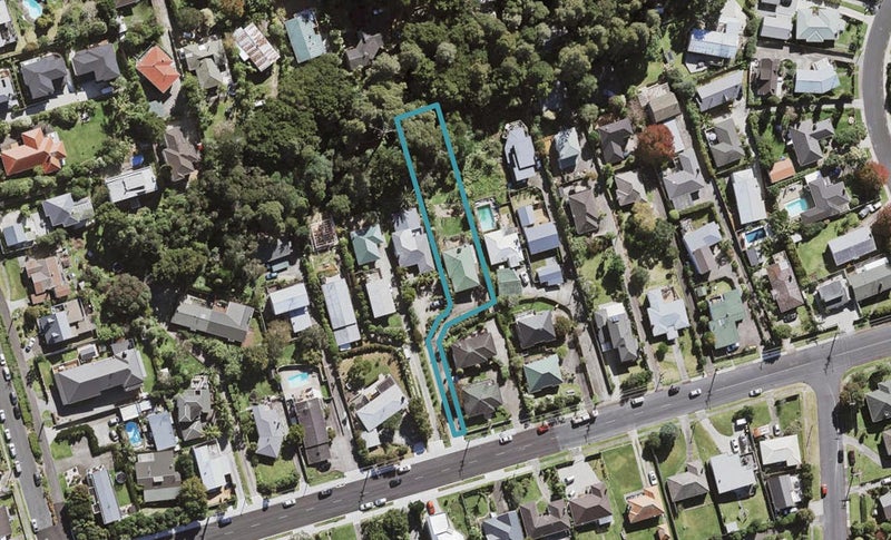 34 Pupuke Road, Hillcrest, Auckland - Carousel 1