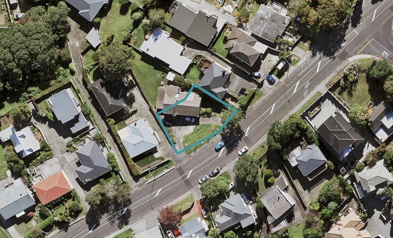 301 Hillsborough Road, Hillsborough, Auckland - Carousel 1