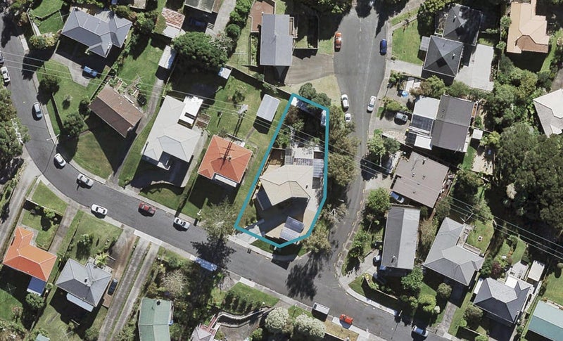 12 Camelot Place, Glenfield, Auckland - Carousel 1