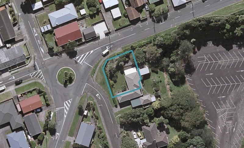 1 Raiomiti Street, Fitzroy, New Plymouth - Carousel 1