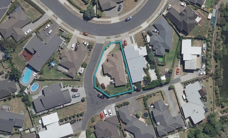 42 Coleraine Drive, Rototuna, Hamilton - Carousel 1