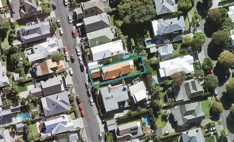 17 Lawrence Street, Herne Bay, Auckland - Carousel 1