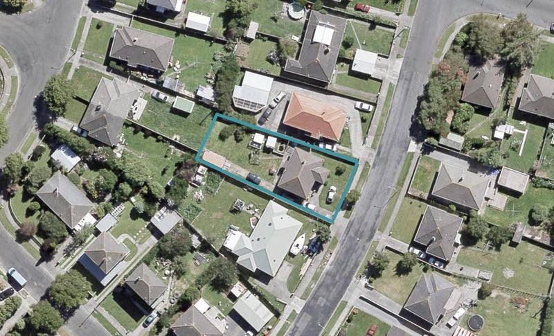 49 Hewer Crescent, Naenae, Lower Hutt - Carousel 1