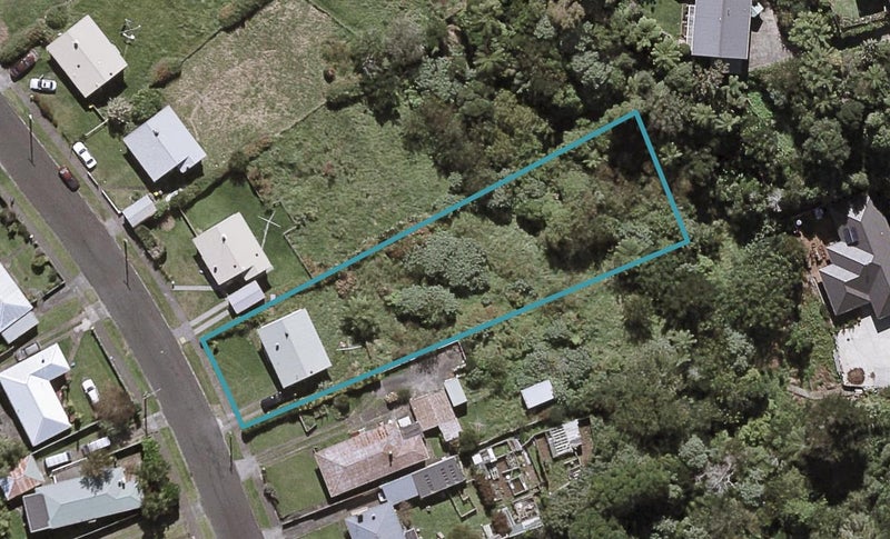 62 Banks Street, Marfell, New Plymouth - Carousel 1