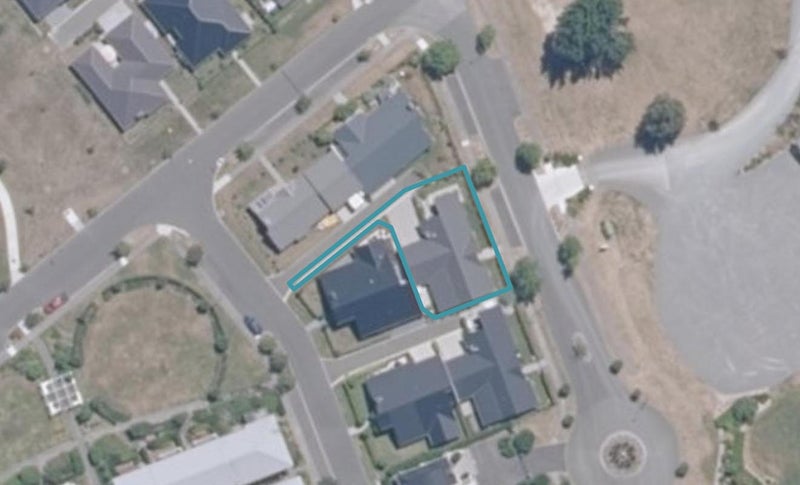 34 Chateau Crescent, Rangatira Park, Taupō - Carousel 1