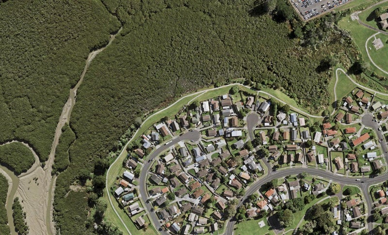 42B Kopara Place, Clendon Park, Auckland - Carousel 1