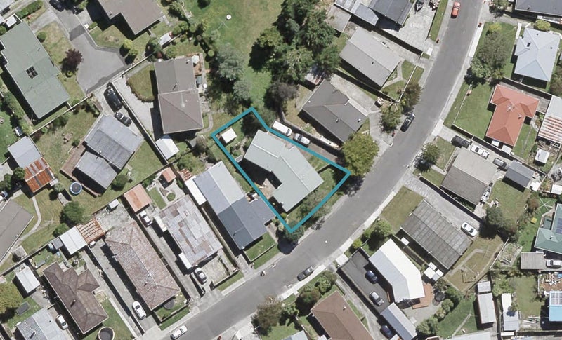23 Oregon Drive, Maoribank, Upper Hutt - Carousel 1