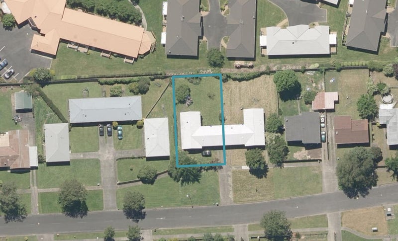 19 Hackett Street, Whanganui East, Whanganui - Carousel 1