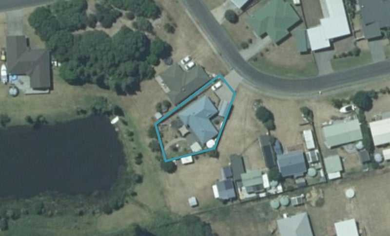 31 Hawk Hill Crescent, Cooks Beach, Whitianga - Carousel 1