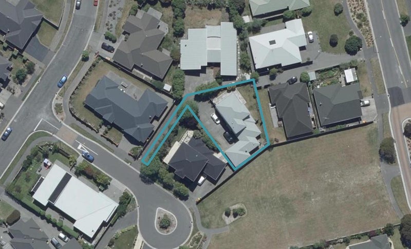 5 Stoneleigh Green, Parklands, Christchurch - Carousel 1
