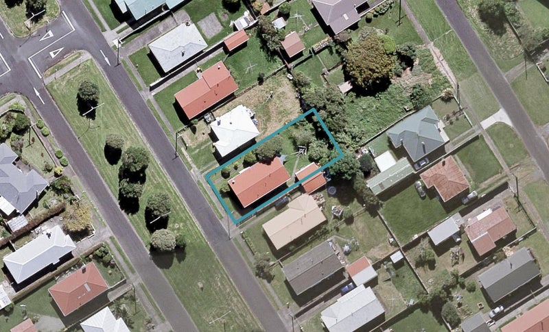 128 Broadway, Waitara, Waitara - Carousel 1