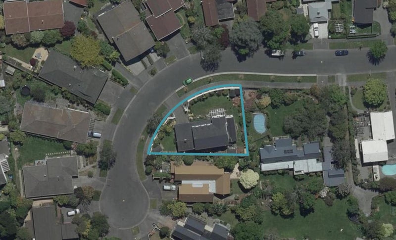 15 Dunrobin Place, Avonhead, Christchurch - Carousel 1