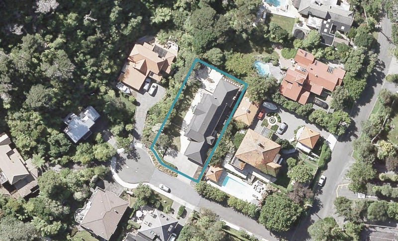 6 Lady Bell Grove, Lowry Bay, Lower Hutt - Carousel 1
