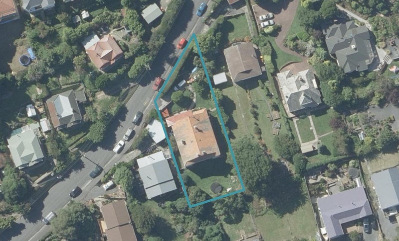 14 Adderley Terrace, Ravensbourne, Dunedin - Carousel 1