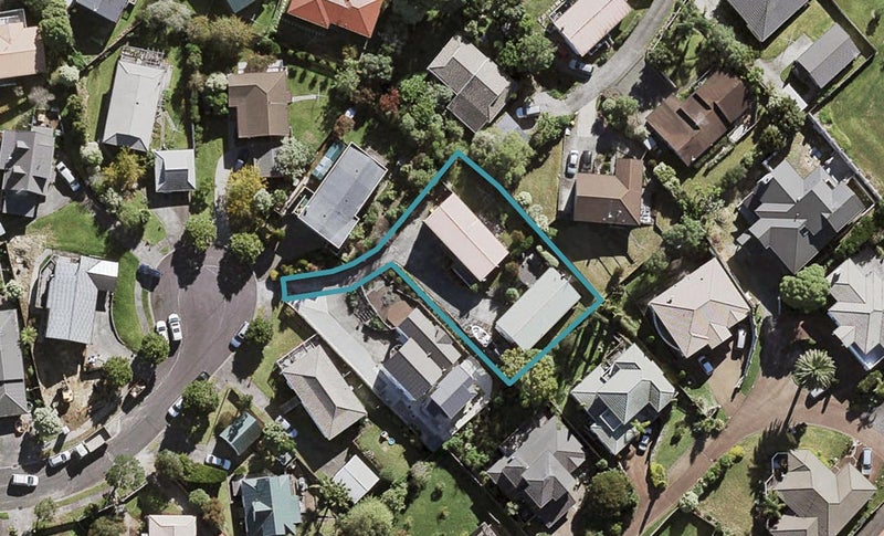 1/27 Mallard Place, Unsworth Heights, Auckland - Carousel 1