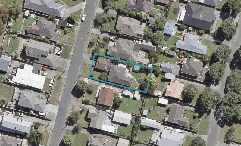 19 St James Avenue, Boulcott, Lower Hutt - Carousel 1