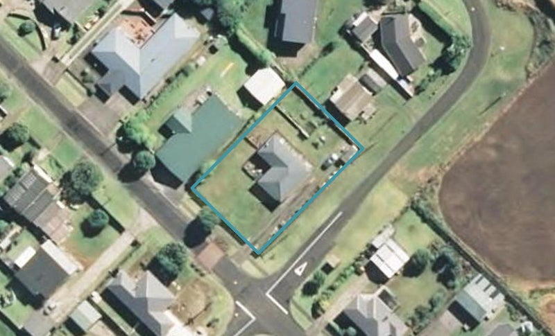 16 Hira Street, Hawera - Carousel 1