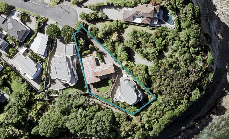 2/3 Portal Place, Murrays Bay, Auckland - Carousel 1