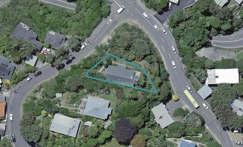 1 Moana Road, Kelburn, Wellington - Carousel 1
