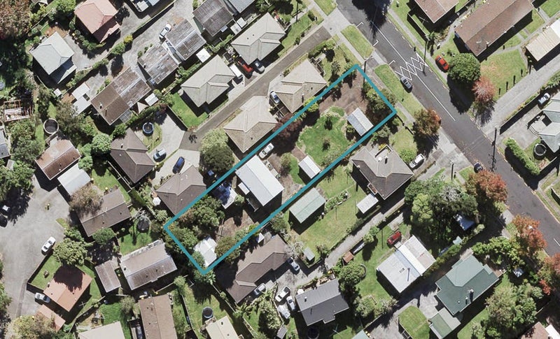 13 Willerton Avenue, New Lynn, Auckland - Carousel 1