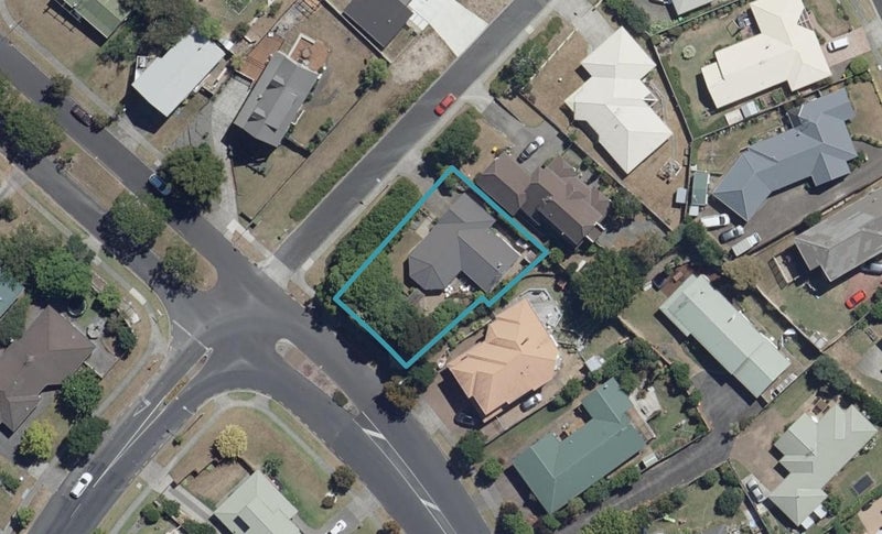 7 Moreland Avenue, Pukete, Hamilton - Carousel 1