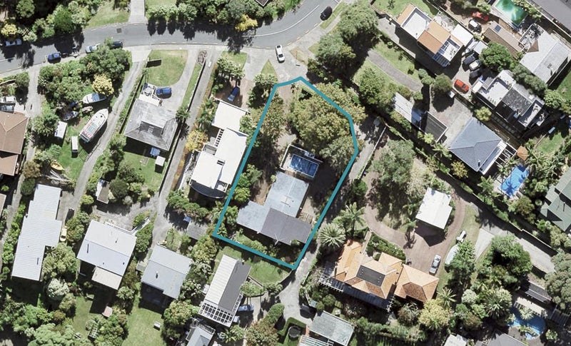 9A Waiake Street, Torbay, Auckland - Carousel 1