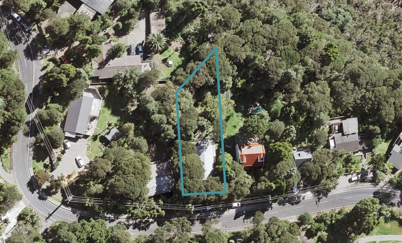 142 Laingholm Drive, Laingholm, Auckland - Carousel 1