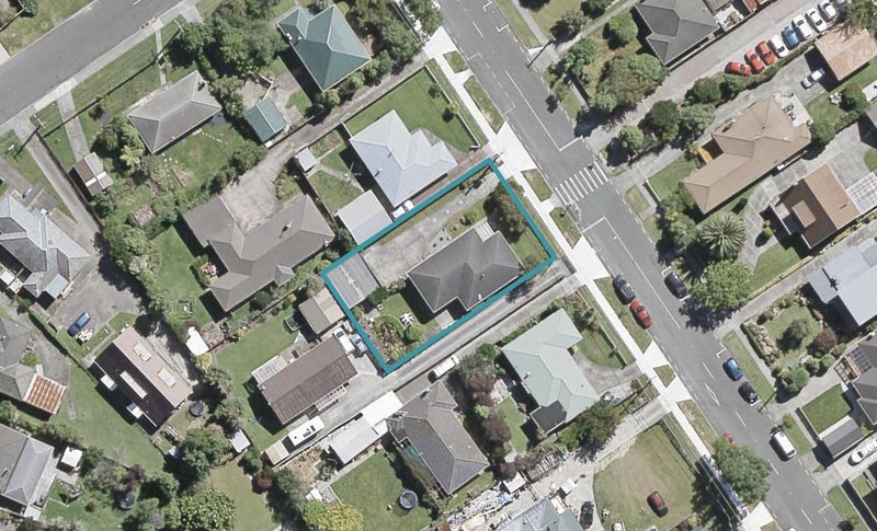 58 Glen Road, Stokes Valley, Lower Hutt - Carousel 1