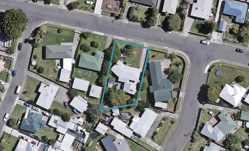 9 Kauri Street, Taradale, Napier - Carousel 1