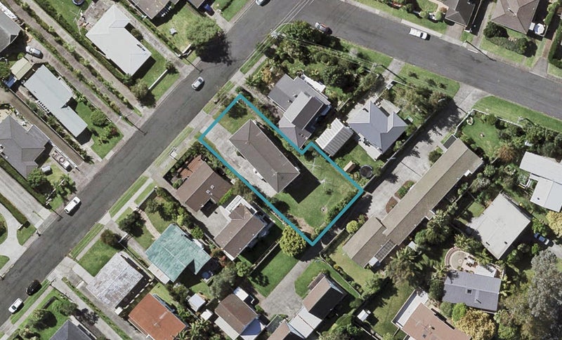 10 Stanley Avenue, Milford, Auckland - Carousel 1