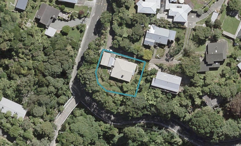 12 Park Road, Belmont, Lower Hutt - Carousel 1