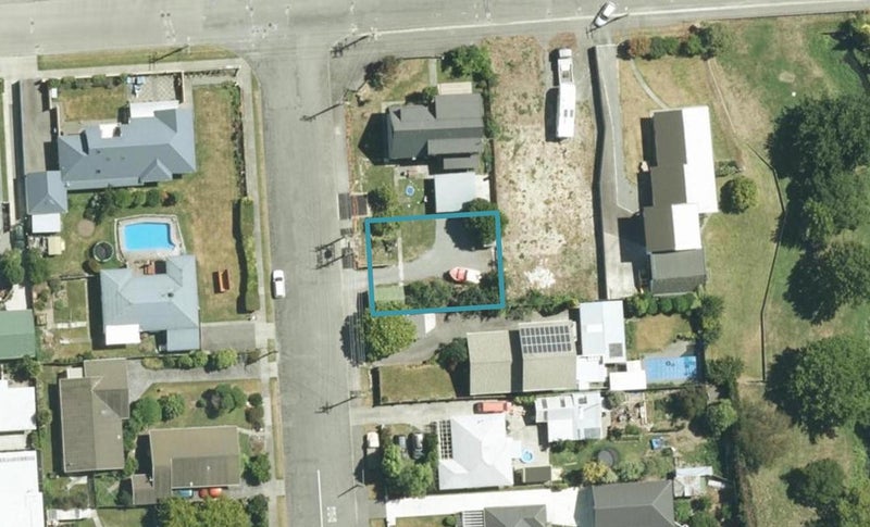 8 Curry Street, Mayfield, Blenheim - Carousel 1