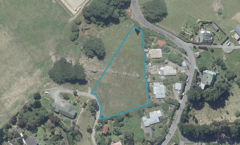 259 Upper Junction Road, Sawyers Bay, Dunedin - Carousel 1