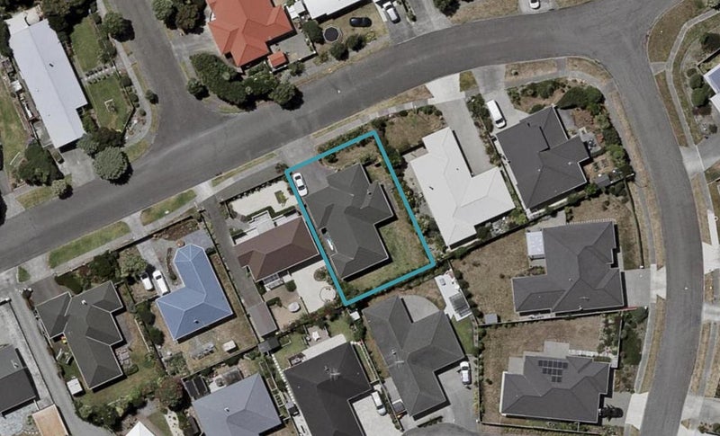 134 Field Way, Waikanae Beach, Waikanae - Carousel 1