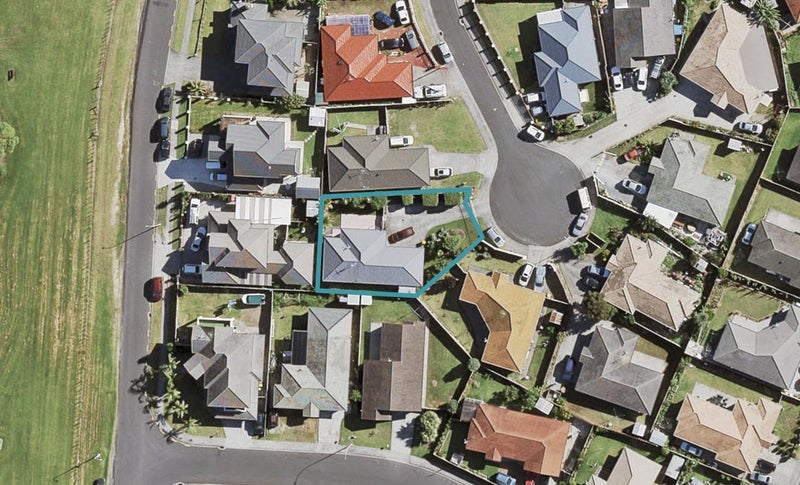 9 Brook Haven Rise, Clendon Park, Auckland - Carousel 1