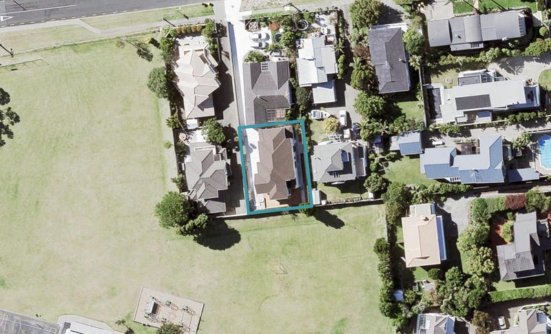 3A Hyde Road, Rothesay Bay, Auckland - Carousel 1